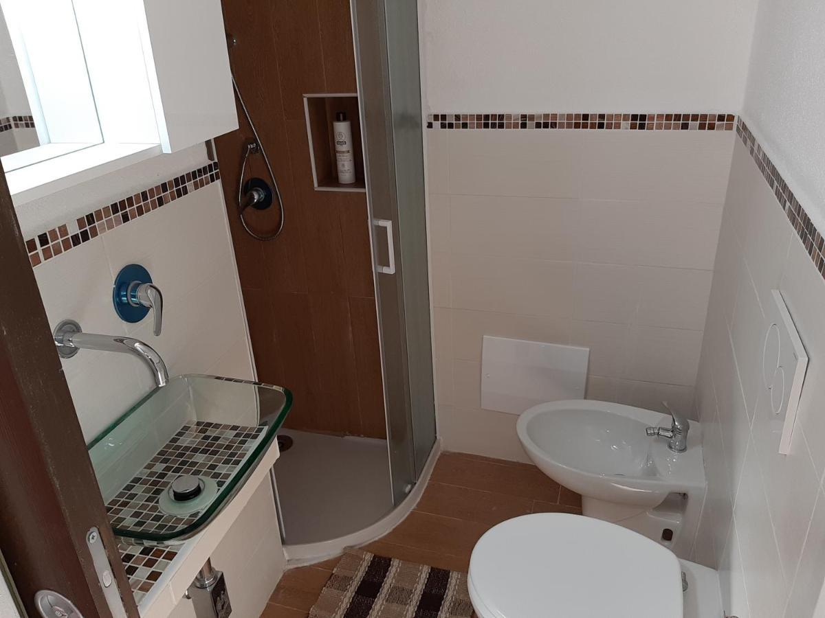 Portopollo Surfhouse Barrabisa Екстер'єр фото
