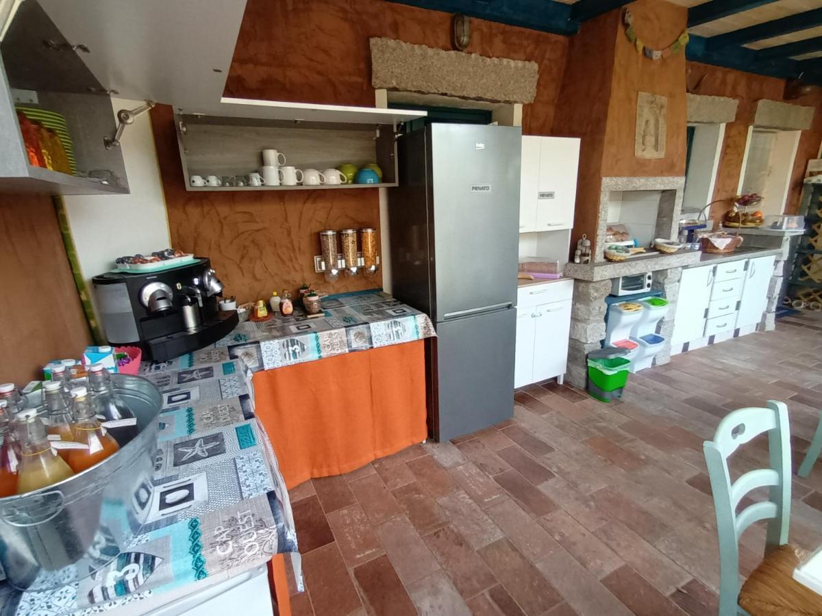 Portopollo Surfhouse Barrabisa Екстер'єр фото
