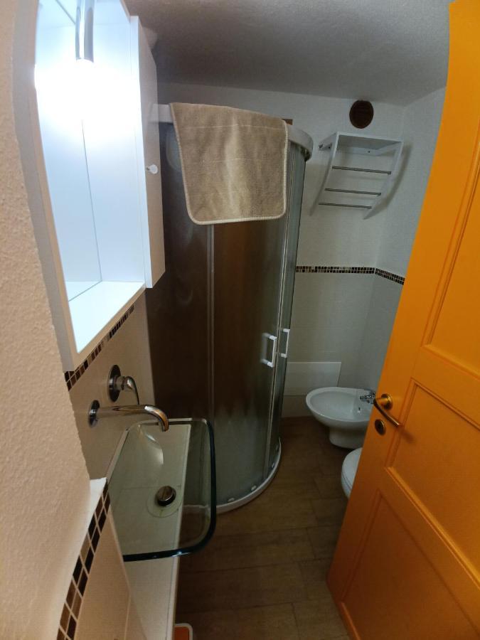 Portopollo Surfhouse Barrabisa Екстер'єр фото