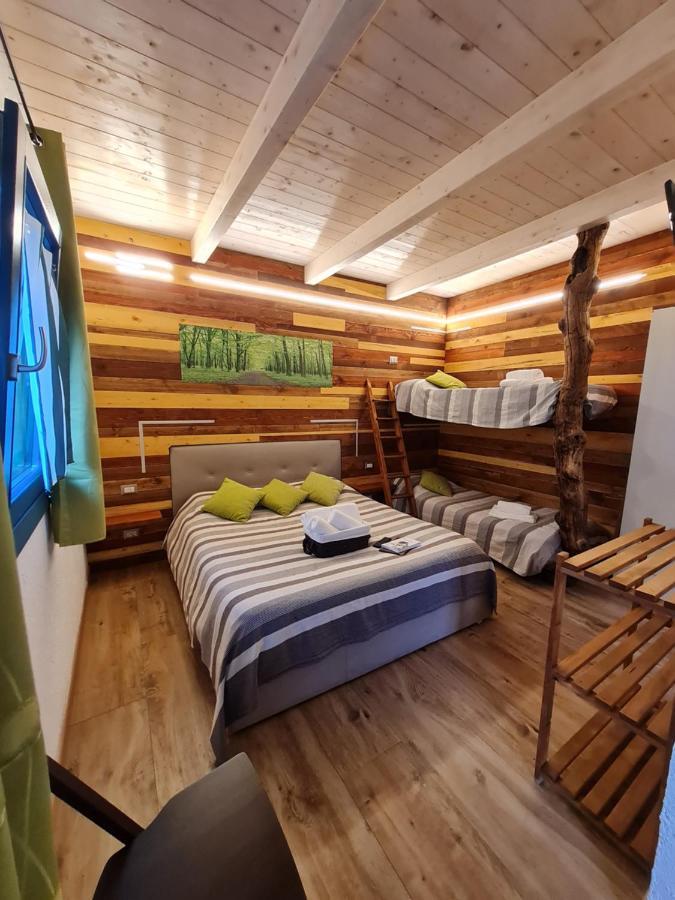 Portopollo Surfhouse Barrabisa Екстер'єр фото
